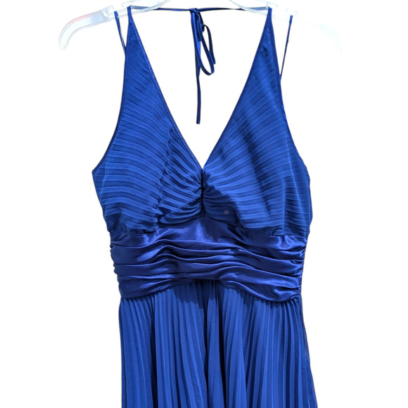 Liz Claiborne halter neck pleated dress royal blue sz 6 - Picture 2 of 4